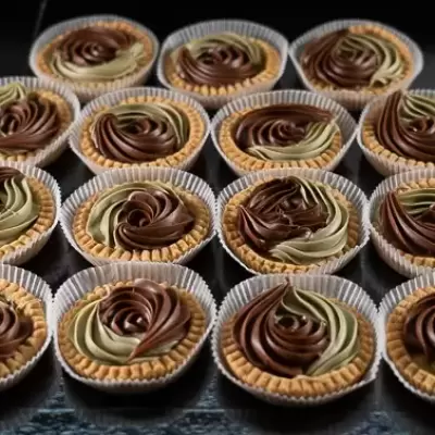 BACI E ABBRACCI ( 15 PEZZI)